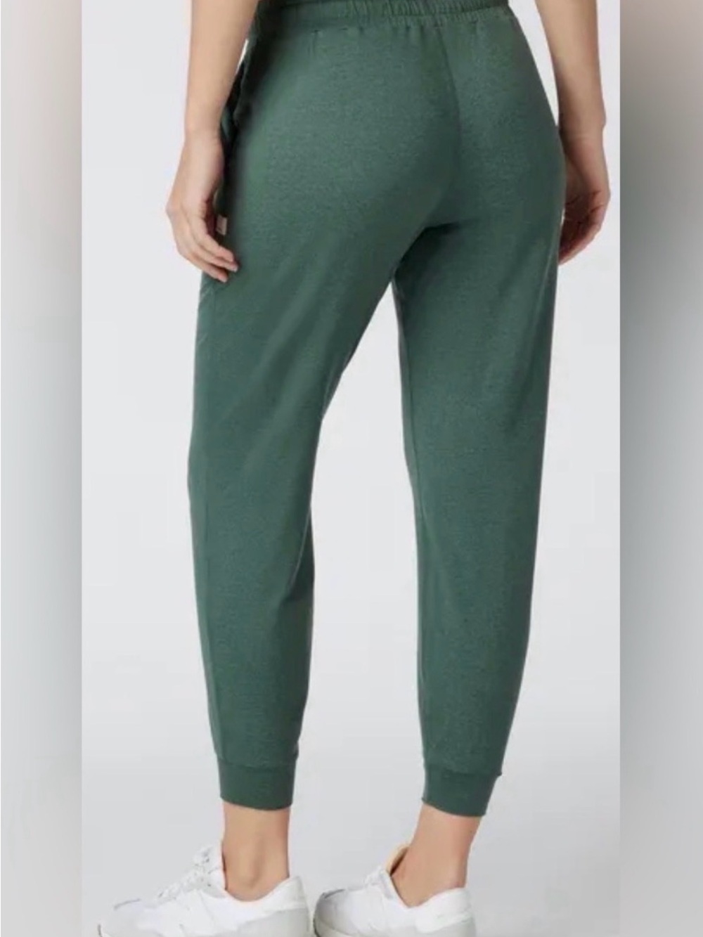 Vuori Women’s Marsh Green Performance Drawstring Joggers Small - Picture 2 of 9